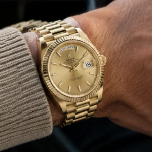 Rolex Oyster Perpetual Day-Date 40mm 18k Yellow Gold Dial 228238 chip